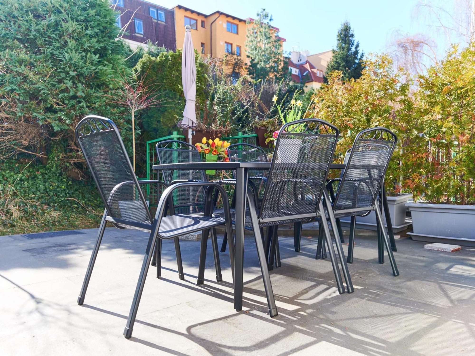 Cozy Apartments With Terrace Near Prague Castle — Photos 2